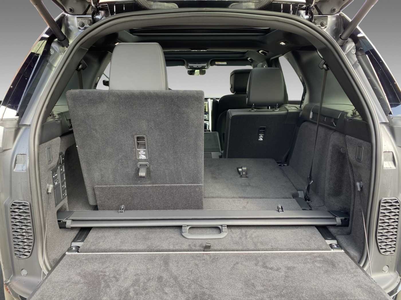 Land Rover Discovery D300 Dynamic HSE +SIEBEN SITZE +AHK PAKET