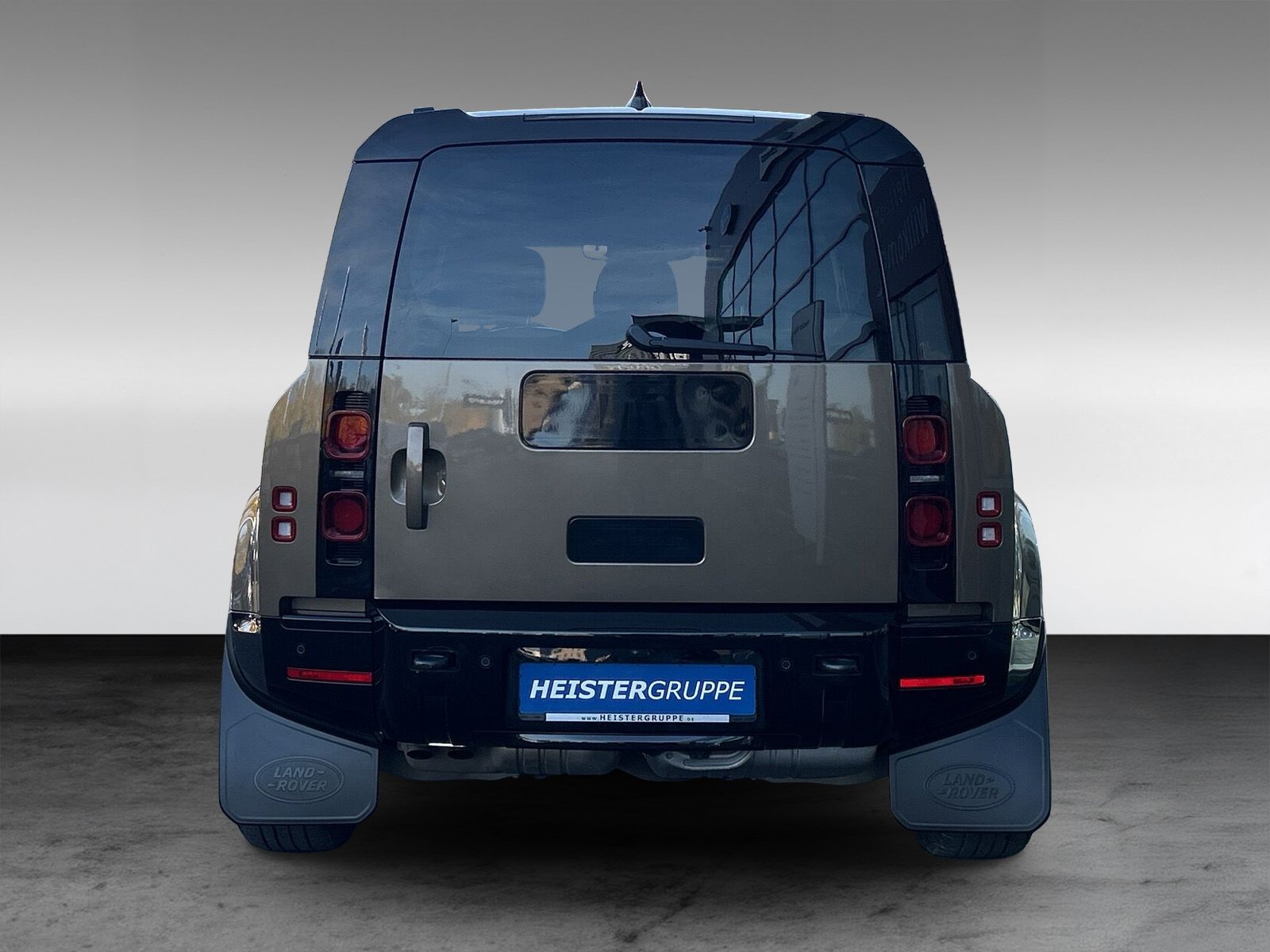 Land Rover Defender 3.0 D300 X-Dynamic HSE +AHK +PANORAMADACH
