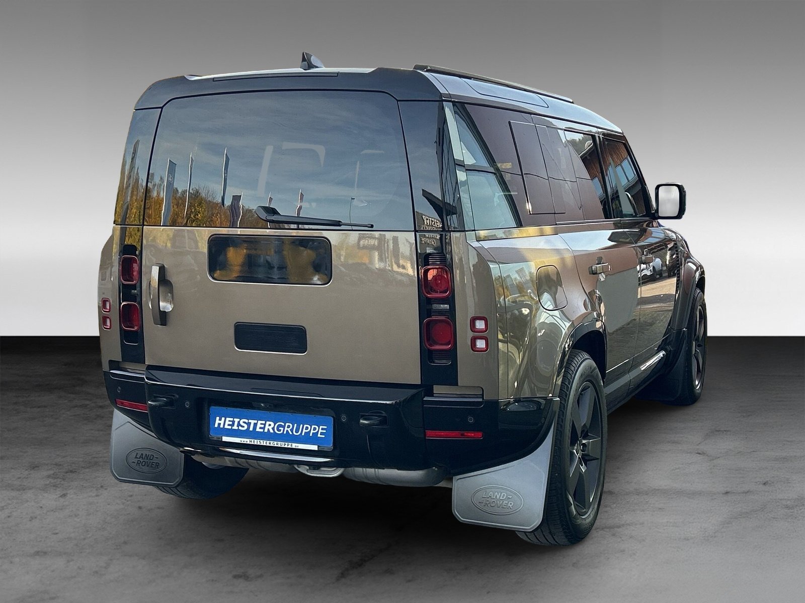 Land Rover Defender 3.0 D300 X-Dynamic HSE +AHK +PANORAMADACH