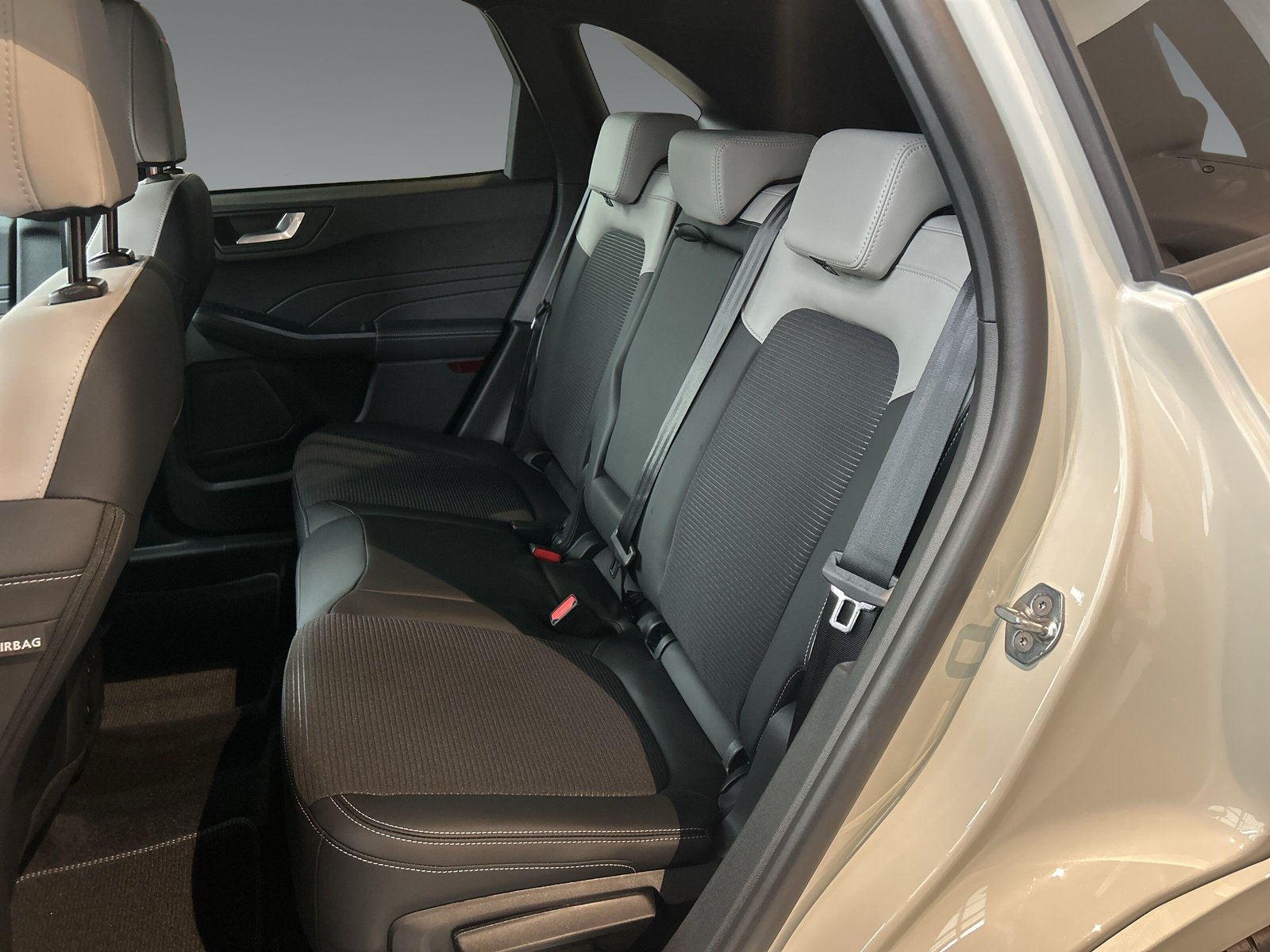 Ford Kuga 2.5 Duratec Sound Edition