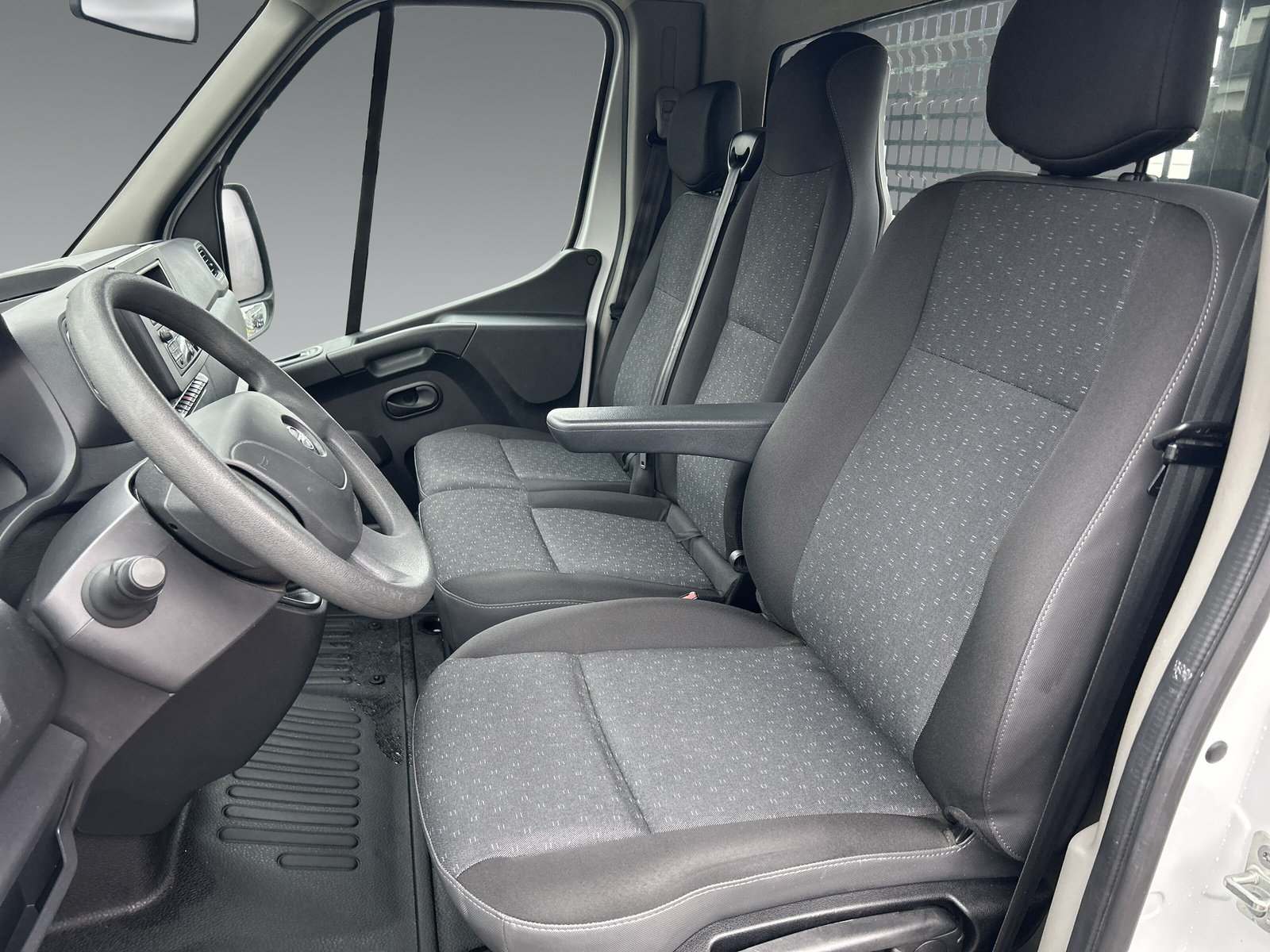 Opel Movano 2.3 CDTI Biturbo L4H1 Pritsche +AHK+DAB