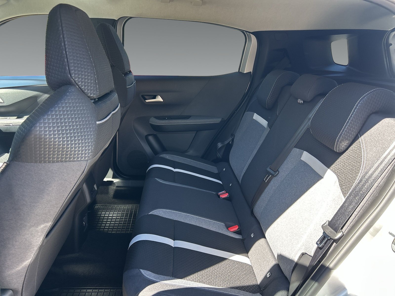 Opel Frontera 1.2 Mild-Hybrid GS +TechPaket+WinterPaket