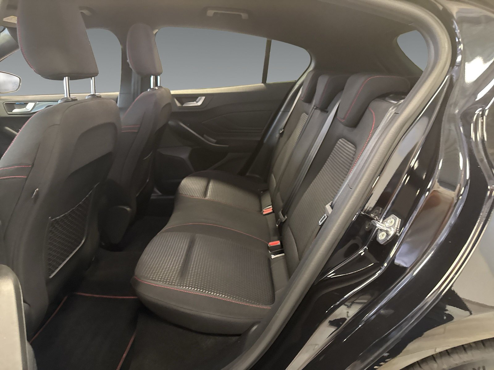 Ford Focus 1.0 EcoBoost Mild-Hybrid ST-Line X