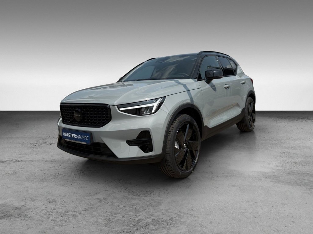 Volvo XC40 B3 Plus Black Edition+Pilot+7.500?-Vorteil