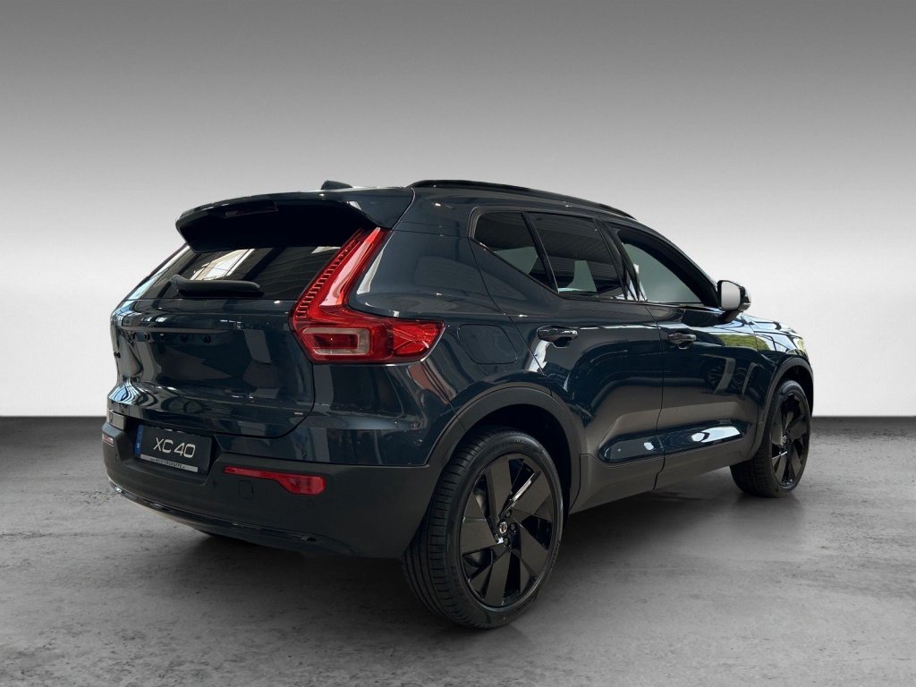 Volvo XC40 B4 Plus Black Edition+FS-Heizung+Licht-Paket+HK