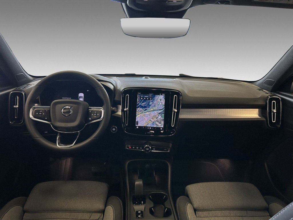 Volvo XC40 B3 Plus Black Edition+10.500€ Preisvorteil+FS-Heizung+ACC+HK+BLIS