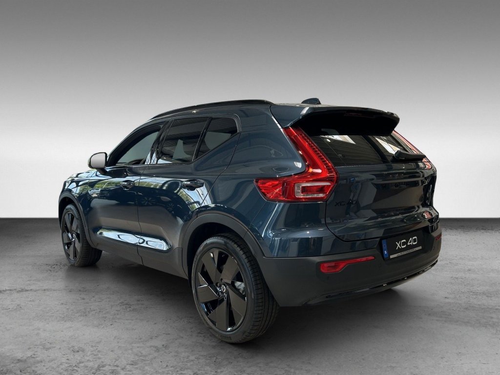 Volvo XC40 B3 Plus Black Edition+10.500€ Preisvorteil+FS-Heizung+ACC+HK+BLIS
