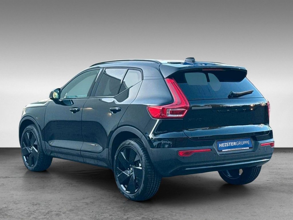 Volvo XC40 B4 Plus Black Edition+7.500€ Preisvorteil+FS-Heizung+ACC+HK+BLIS