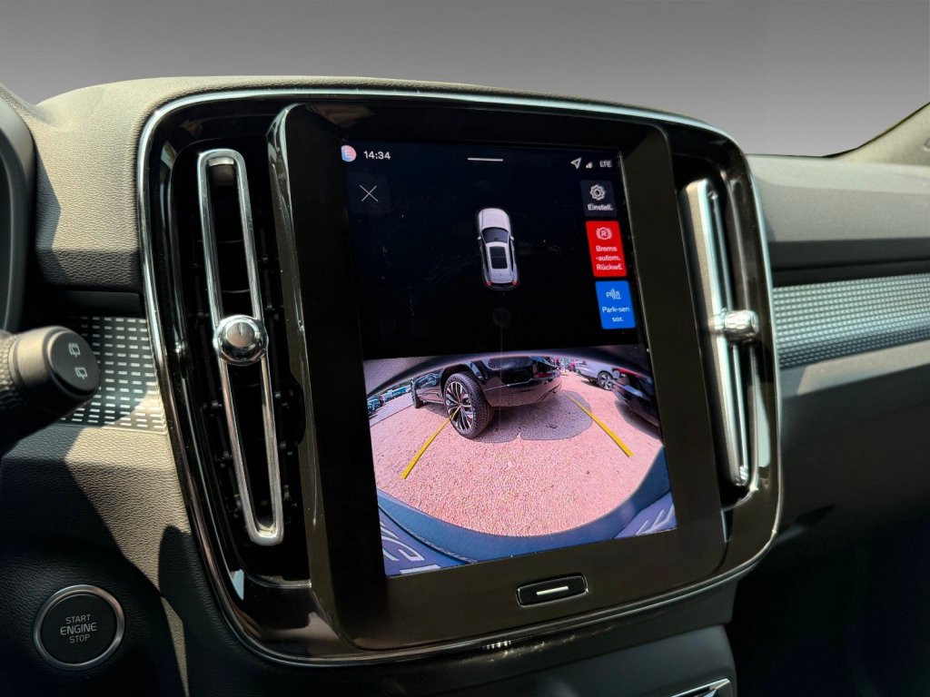 Volvo XC40 B4 Plus Black Edition+7.500€ Preisvorteil+FS-Heizung+ACC+HK+BLIS