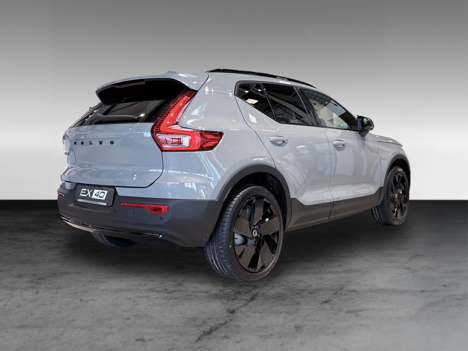 Volvo EX40 Twin Motor Plus Black Edition+Licht+Sitzkomfort+Winter