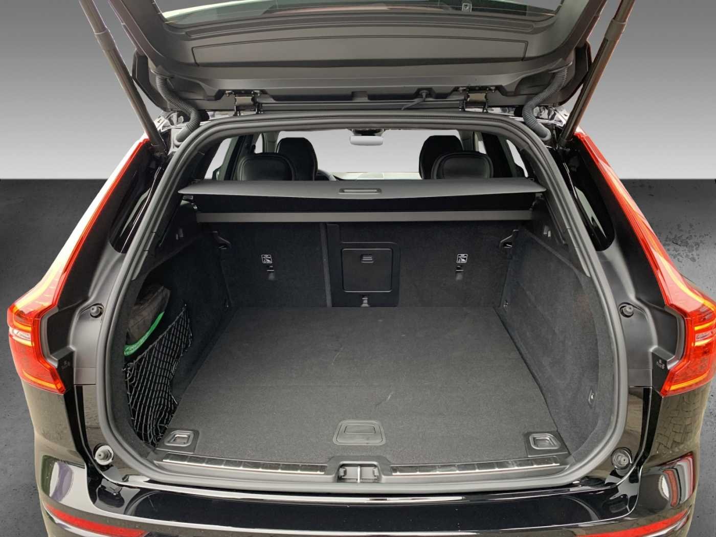 Volvo XC60 T8 Plus Black Edition+B&W+Premium+Massage