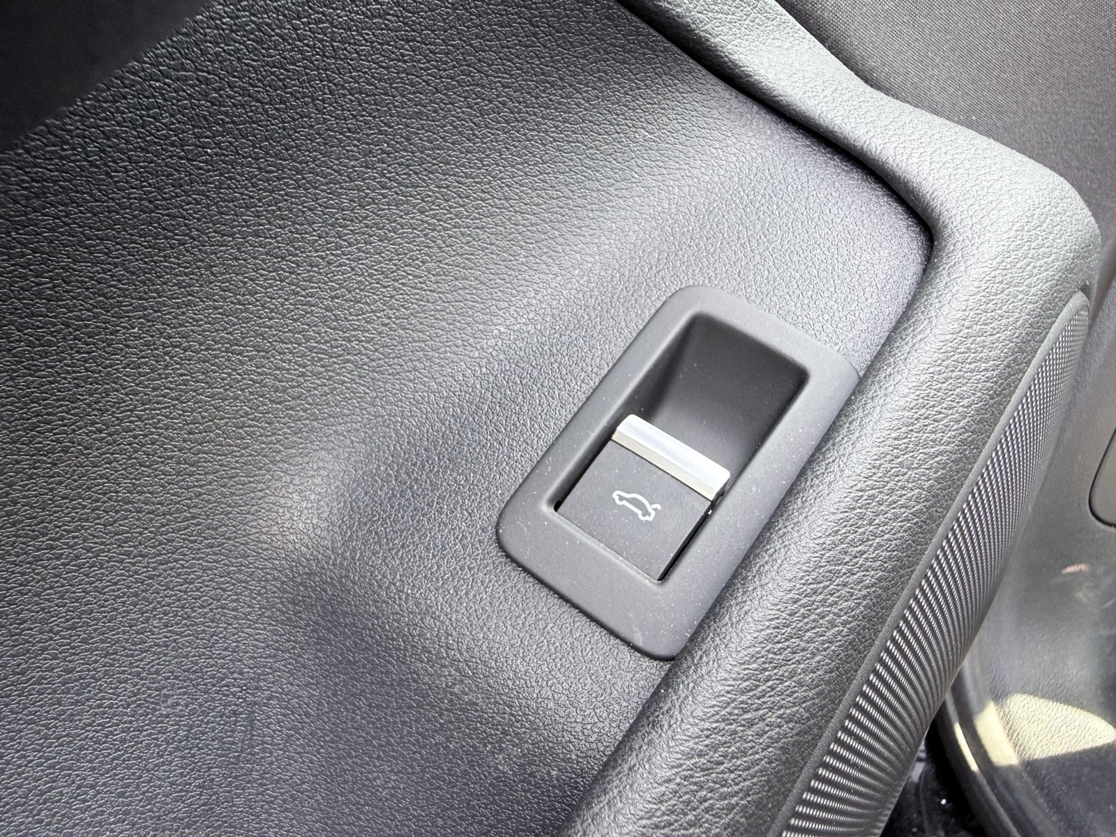 Audi A4 1.4 TFSI sport+AHK+MMI+Tourpaket+Audi virtual cockpit