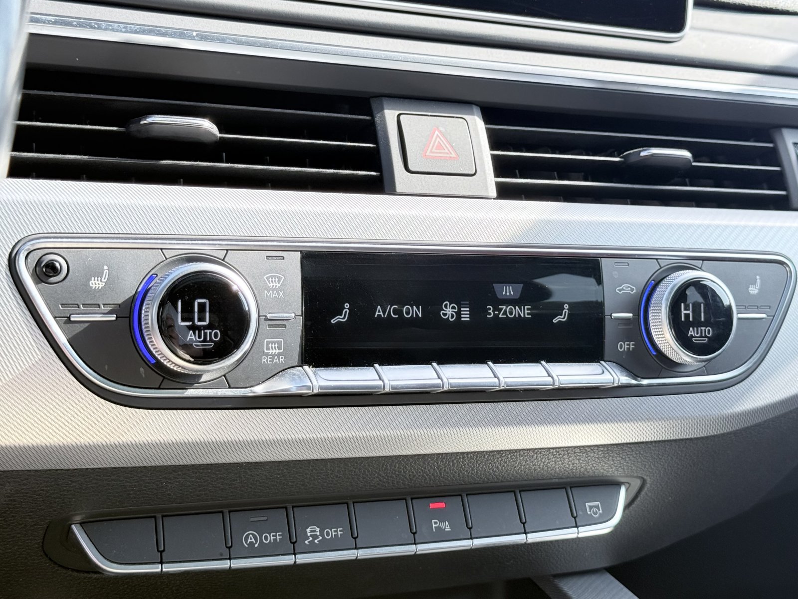 Audi A4 1.4 TFSI sport+AHK+MMI+Tourpaket+Audi virtual cockpit