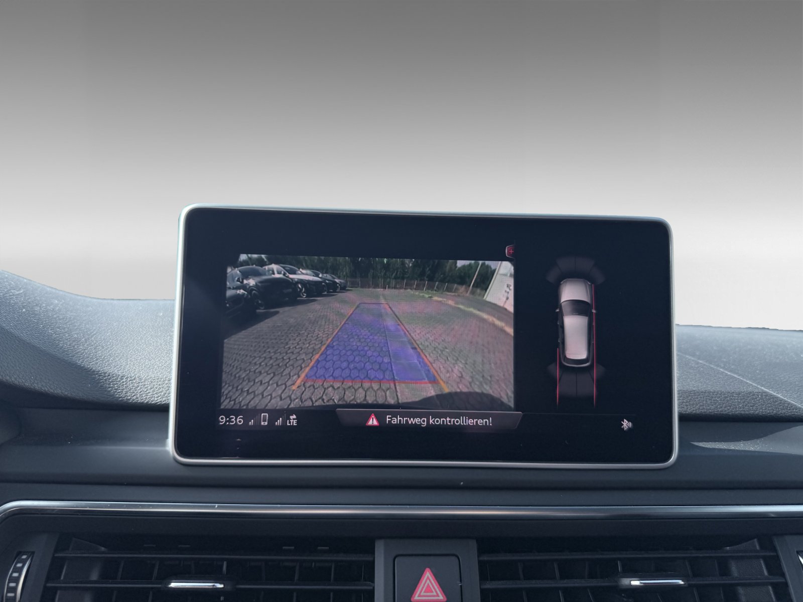 Audi A4 1.4 TFSI sport+AHK+MMI+Tourpaket+Audi virtual cockpit