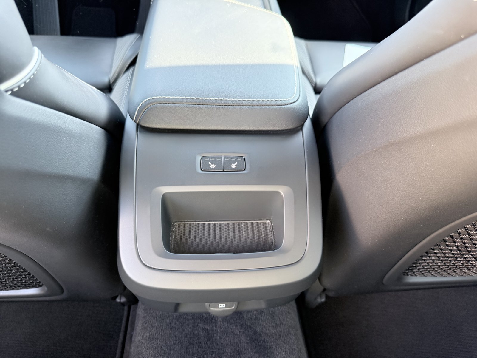 Volvo V60 B4 Plus Dark+360°+ACC+AHK+HK+Standheizung