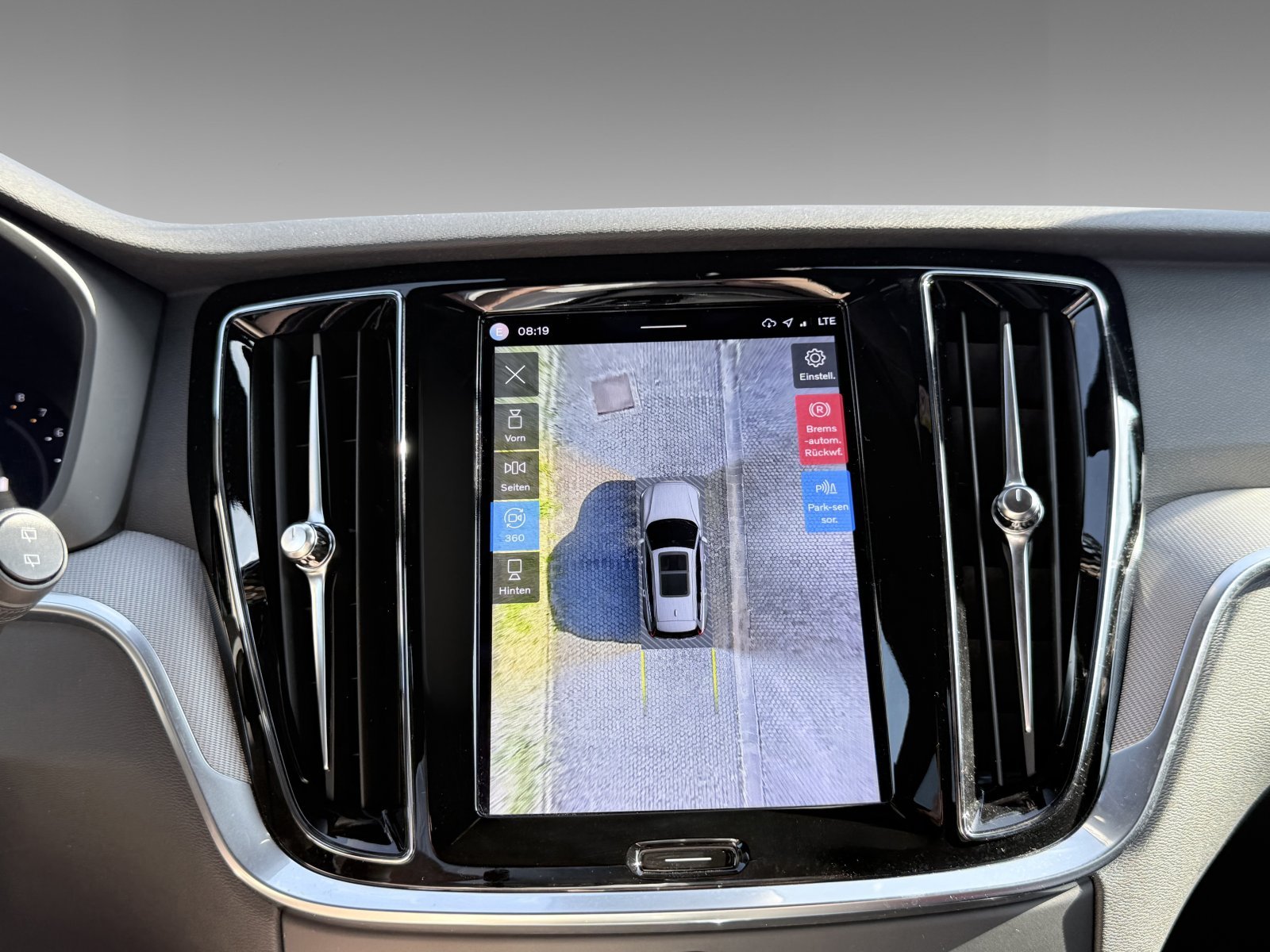Volvo V60 B4 Plus Dark+360°+ACC+AHK+HK+Standheizung