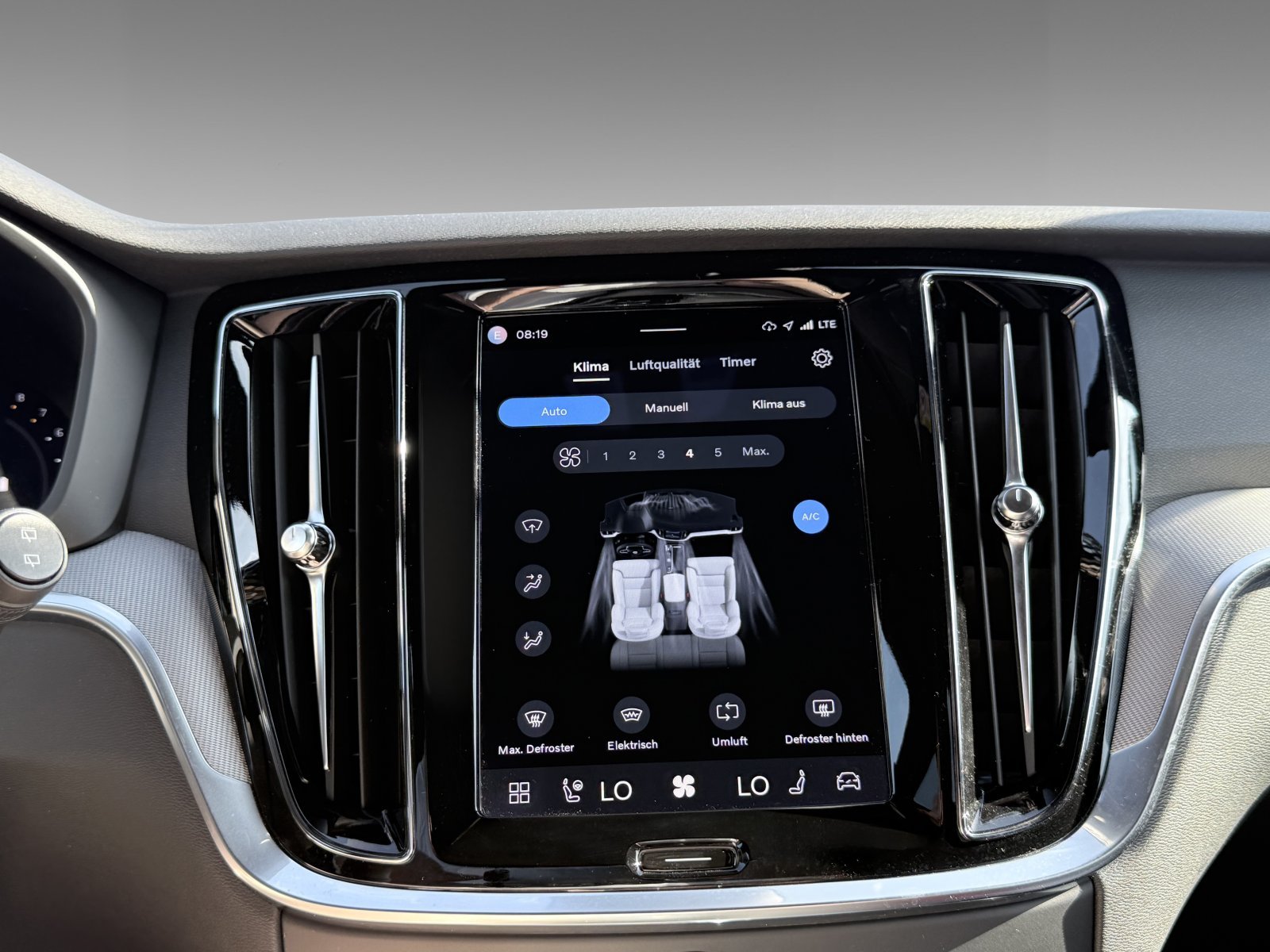 Volvo V60 B4 Plus Dark+360°+ACC+AHK+HK+Standheizung