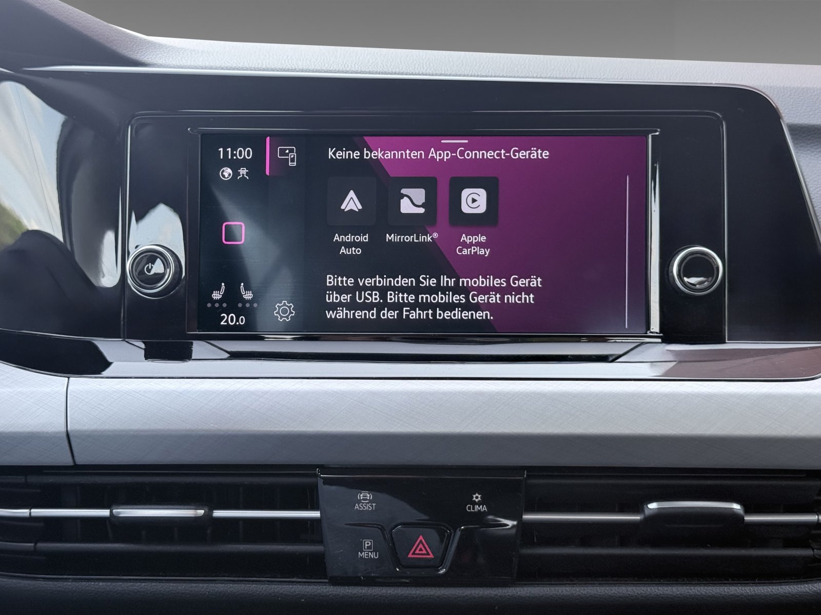 VW Golf VIII 1.0 TSI Life+Ambiente+CarPlay+Winterpaket