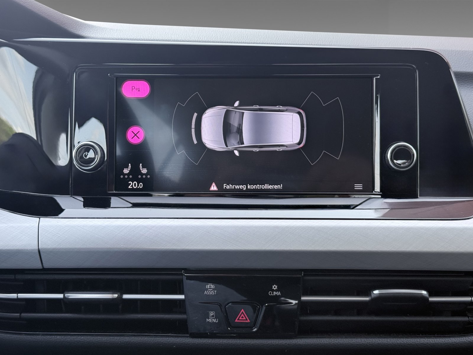 VW Golf VIII 1.0 TSI Life+Ambiente+CarPlay+Winterpaket