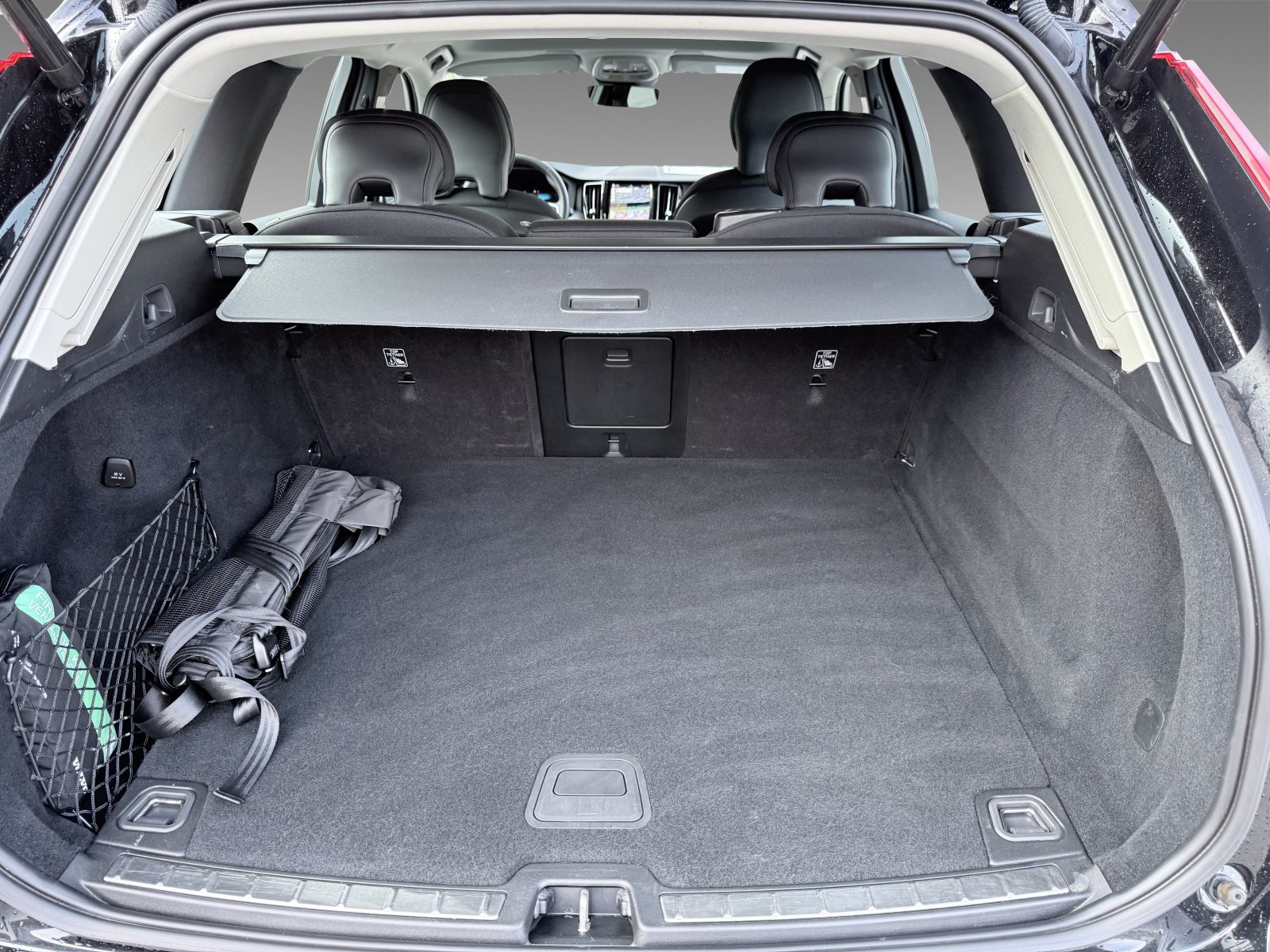 Volvo XC60 B4 Core+Keyless+FS-Heizung+Winter-Paket