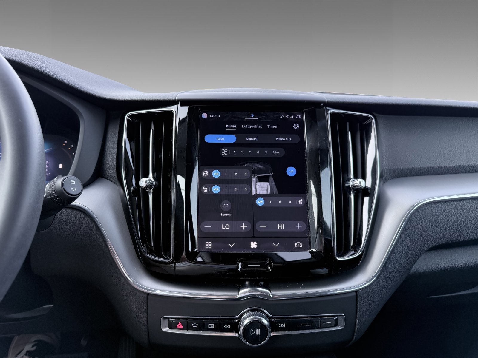 Volvo XC60 B4 Core+Keyless+FS-Heizung+Winter-Paket