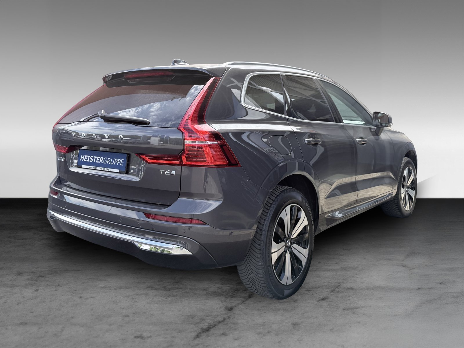 Volvo XC60 T6 AWD Plus Bright+360°+ACC+Business-Paket+BLIS+Voll-LED