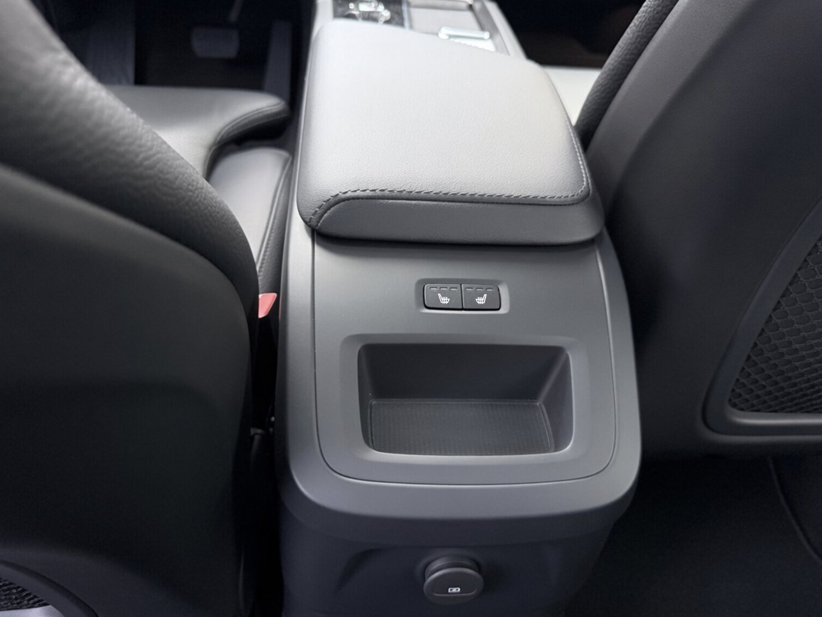 Volvo XC60 T6 AWD Plus Bright+360°+ACC+Business-Paket+BLIS+Voll-LED