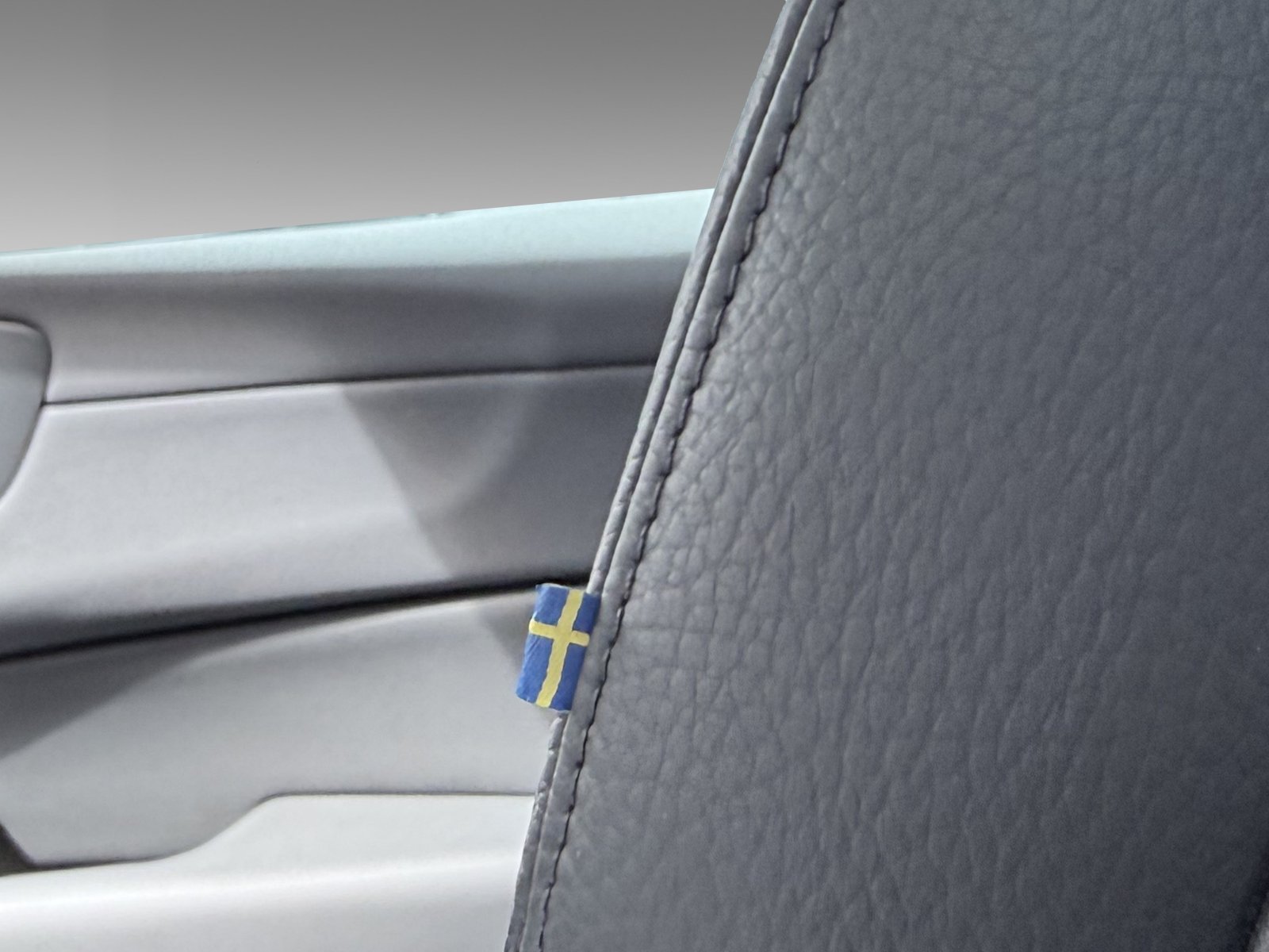 Volvo XC60 T6 AWD Plus Bright+360°+ACC+Business-Paket+BLIS+Voll-LED