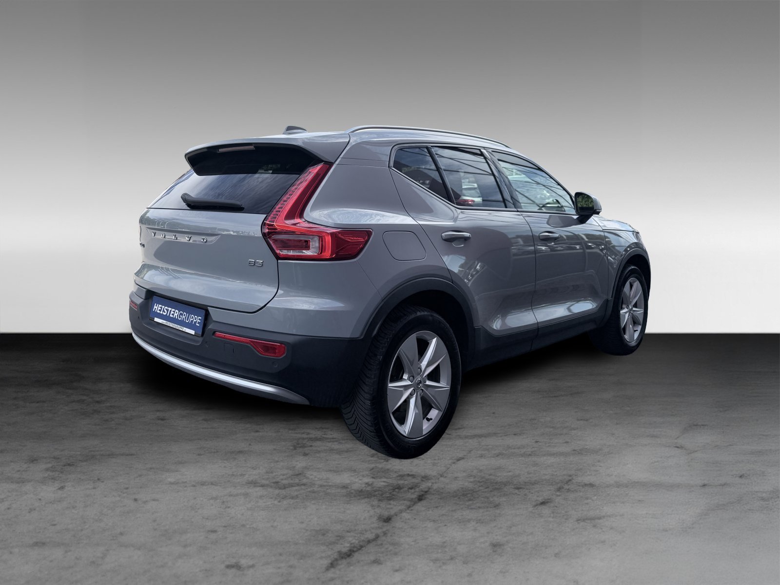 Volvo XC40 B3 Core+Bluetooth+CarPlay+Keyless