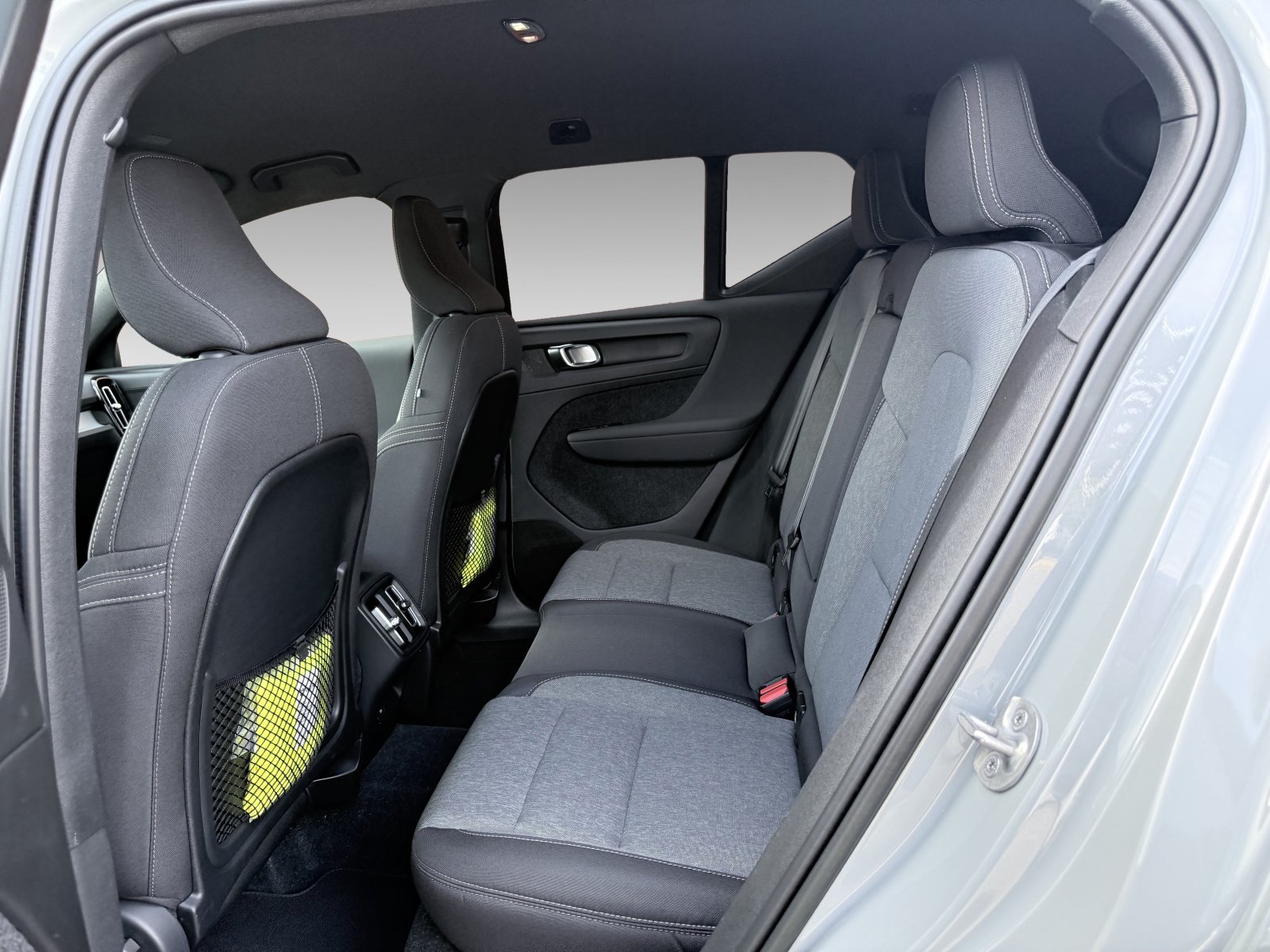 Volvo XC40 B3 Core+Bluetooth+CarPlay+Keyless