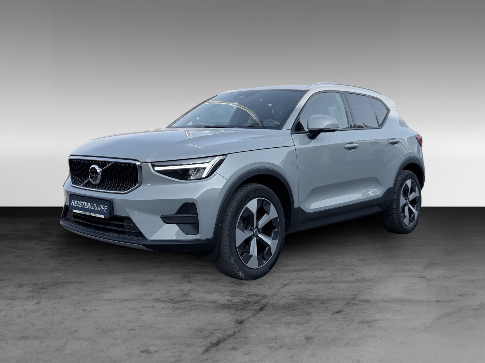 Volvo XC40 B3 Core+Bluetooth+CarPlay+Keyless