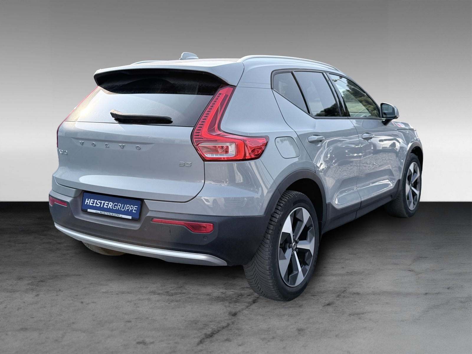 Volvo XC40 B3 Core+Bluetooth+CarPlay+Keyless