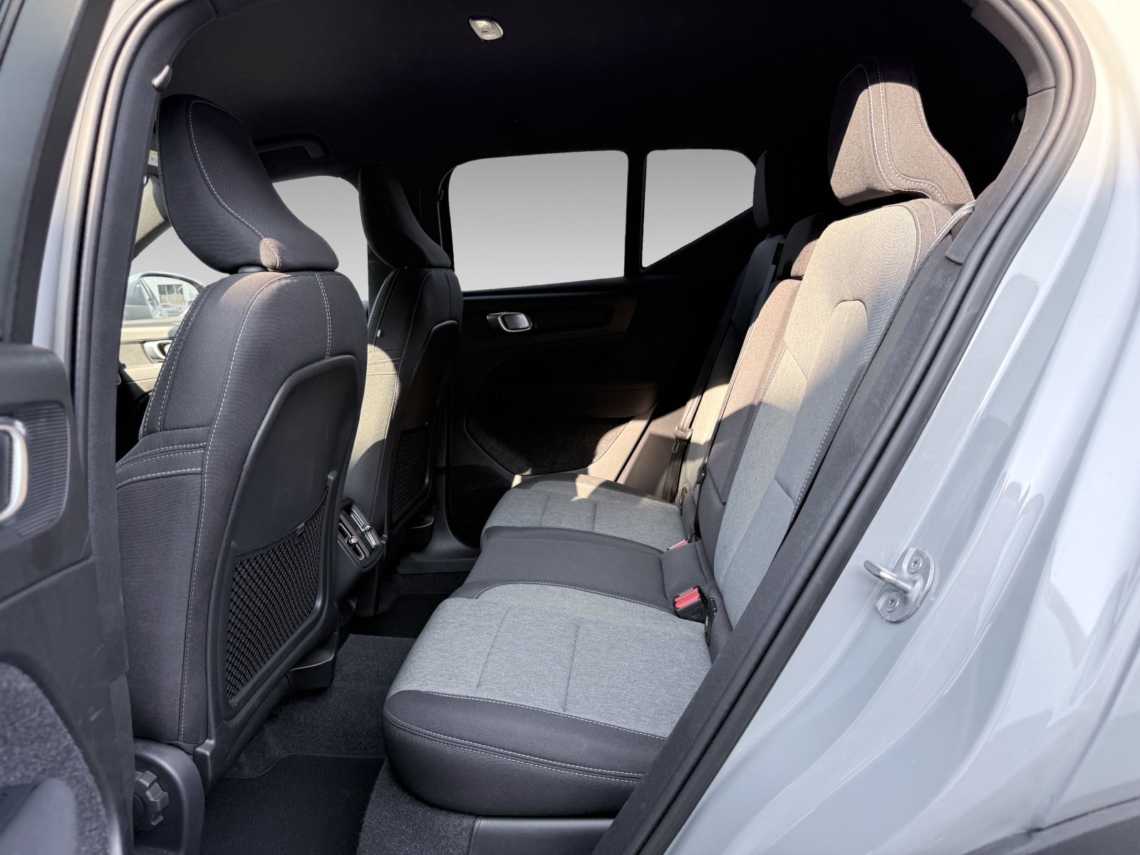 Volvo XC40 B3 Core+Bluetooth+CarPlay+Keyless