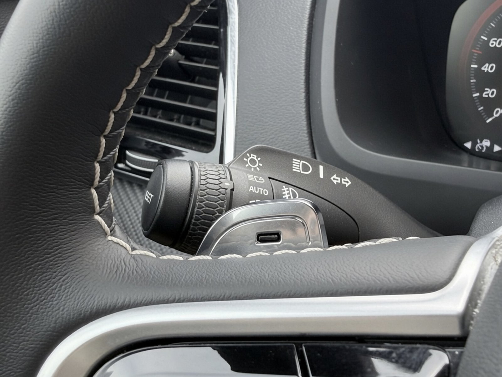 Volvo XC90 T8 Twin Engine R-Design+AHK+Carbon+Keyless+HK+Panorama