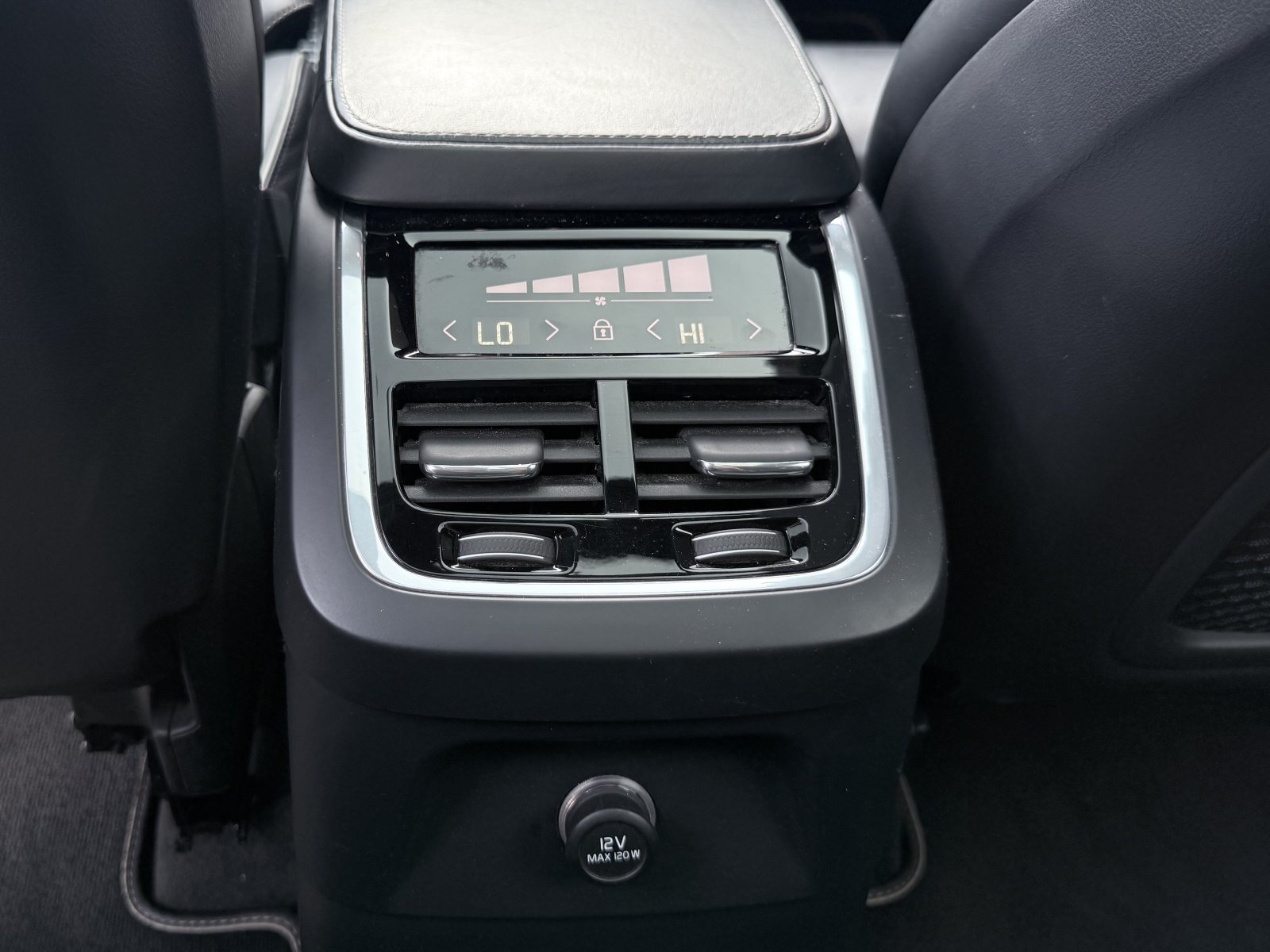 Volvo XC90 T8 Twin Engine R-Design+AHK+Carbon+Keyless+HK+Panorama