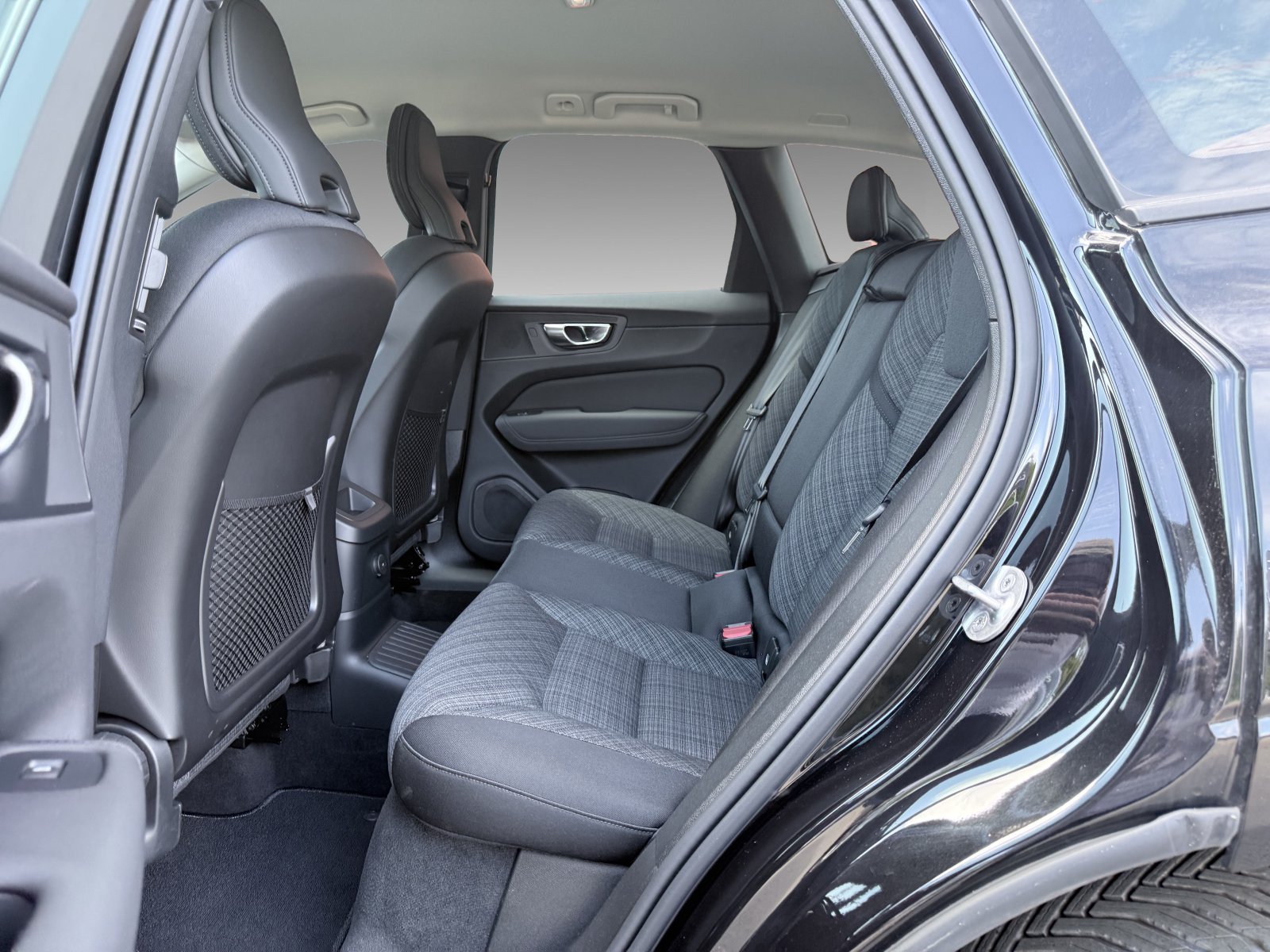 Volvo XC60 T6 Core+CarPlay+Keyless+Winter-Paket