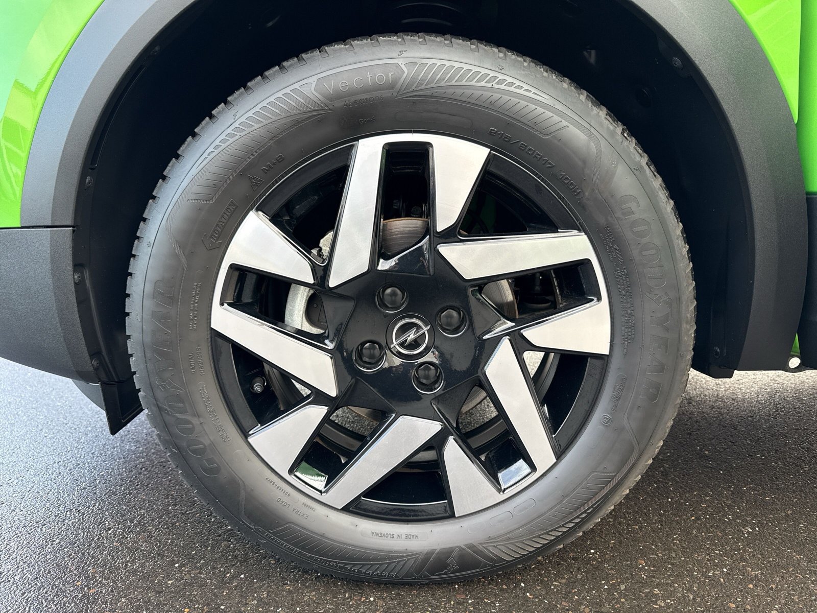 Opel Mokka GS-Line 1.2l 96KW(130PS) Automatik-Getriebe, RfKamera, LED, Klimaautomatik, Sitzheizung, Parkhilfe hinten