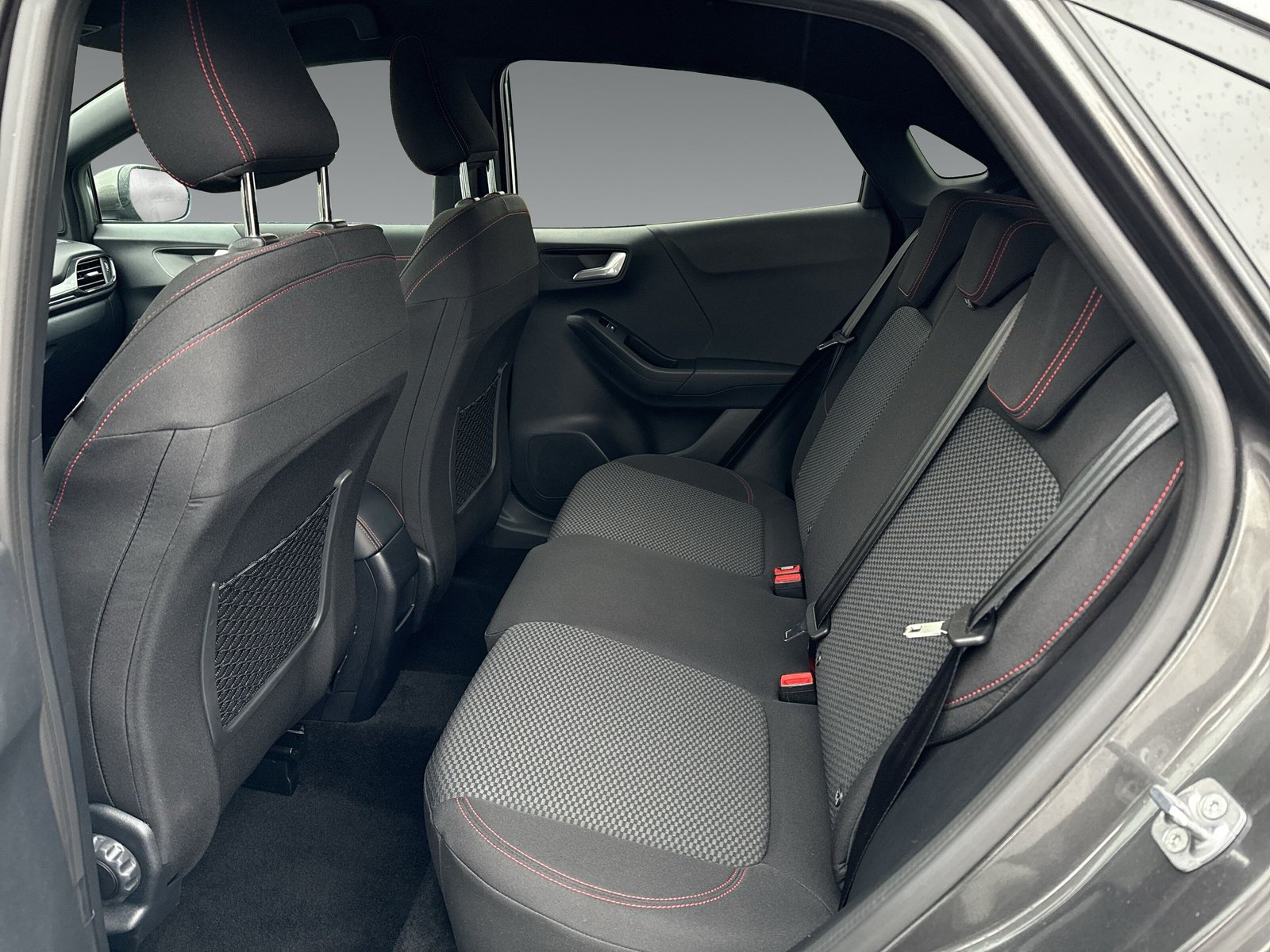 Ford Puma ST-Line 1.0l MildHybrid, Navi, el. Heckklappe, Klimaautomatik, Sitzheizung, Parkhilfe vorne+hinten