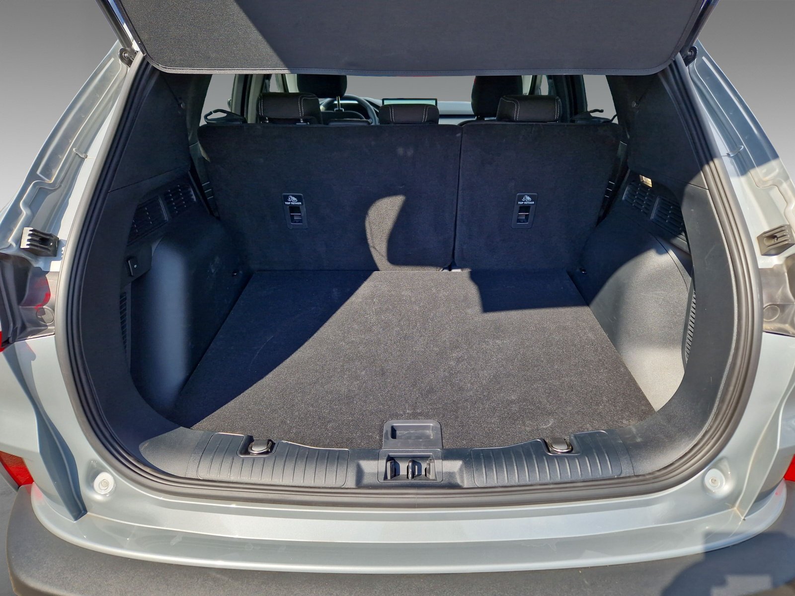 Ford Kuga Active 2.5l Hybrid FHEV 134KW(183PS) ALLRAD, Navi, Matrix-LED, Klimaautomatik, RfKamera, Tempomat, Winter Paket