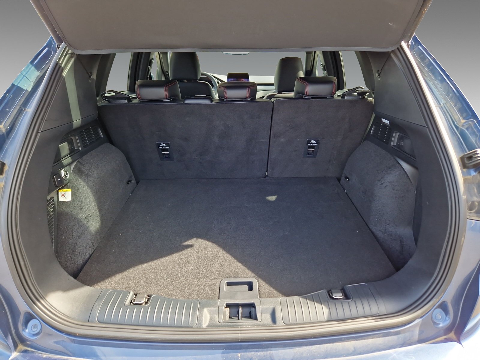 Ford Kuga 2.0 TDci ST-Line X, AHK schwenkbar, Matrix-LED, Klimaautomatik, RfKamera, Head-UP