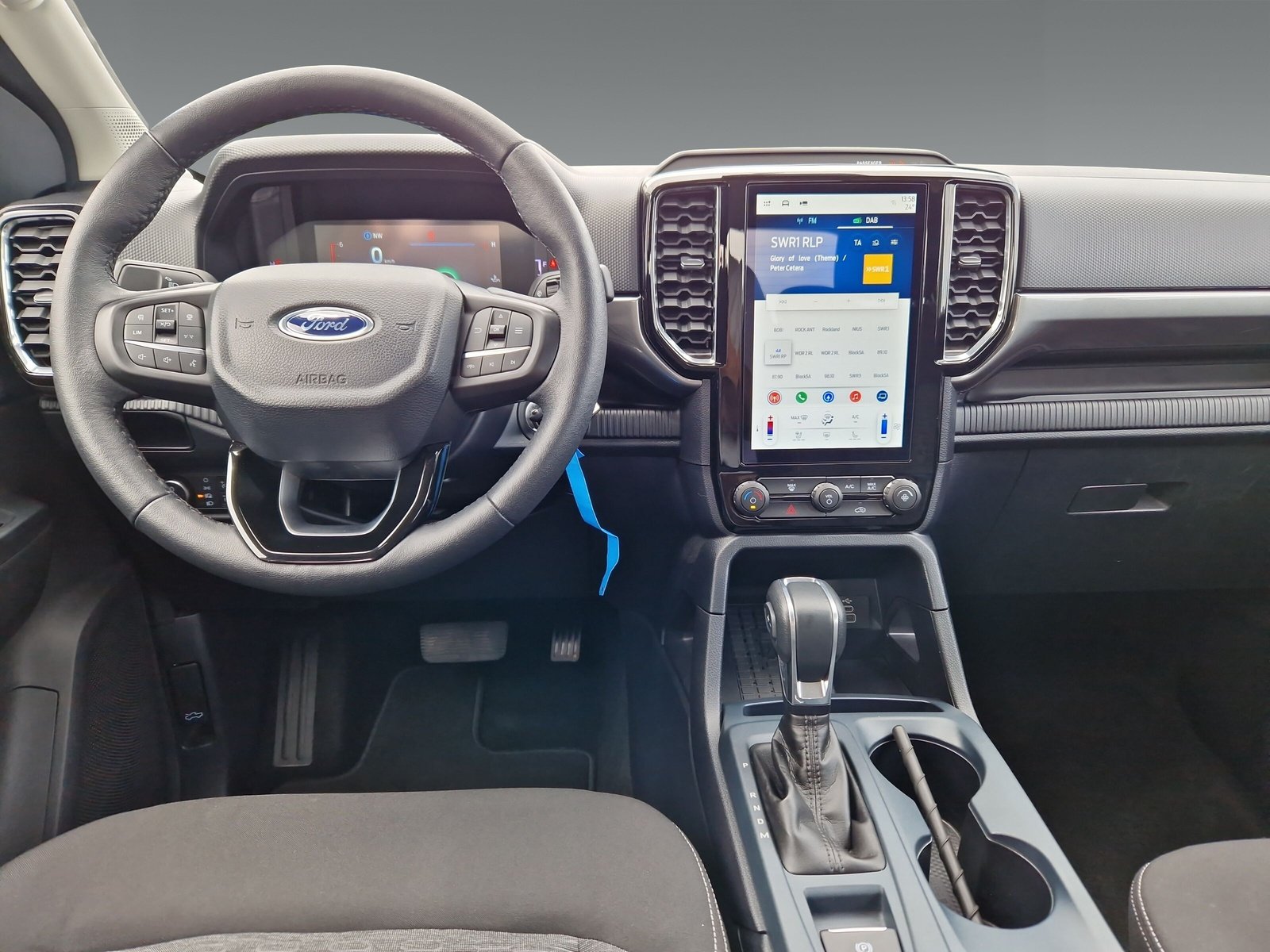 Ford Ranger XLT 4x4 Doppelkabine 2.0l TDci 125KW(170PS) Automatik-Getriebe, AHK, Navi, Laderaumrollo, Sitzheizung
