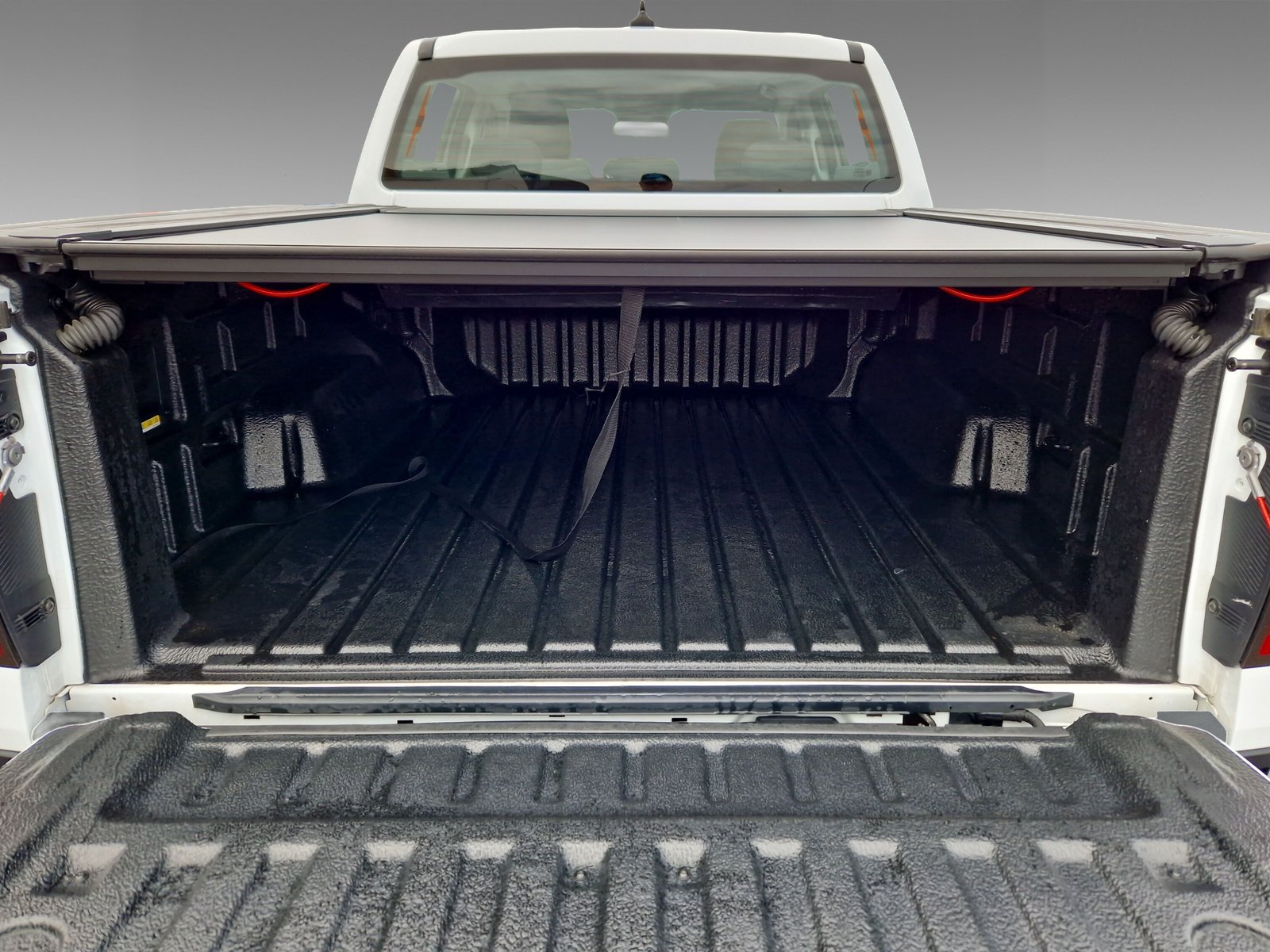 Ford Ranger XLT 4x4 Doppelkabine 2.0l TDci 125KW(170PS) Automatik-Getriebe, AHK, Navi, Laderaumrollo, Sitzheizung