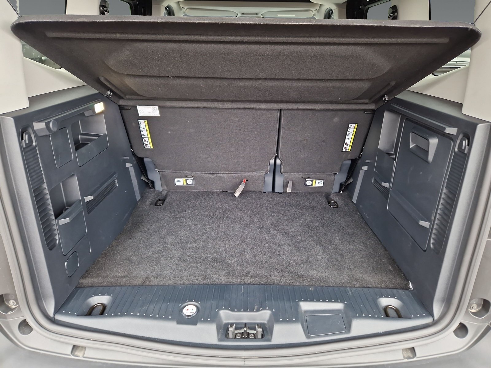 Ford Tourneo Courier Trend 1.0l Ecoboost 92KW(125PS) Automatik-Getriebe, Klimaautomatik, Navi, Sitzheizung, Parkhilfe vorne+hinten