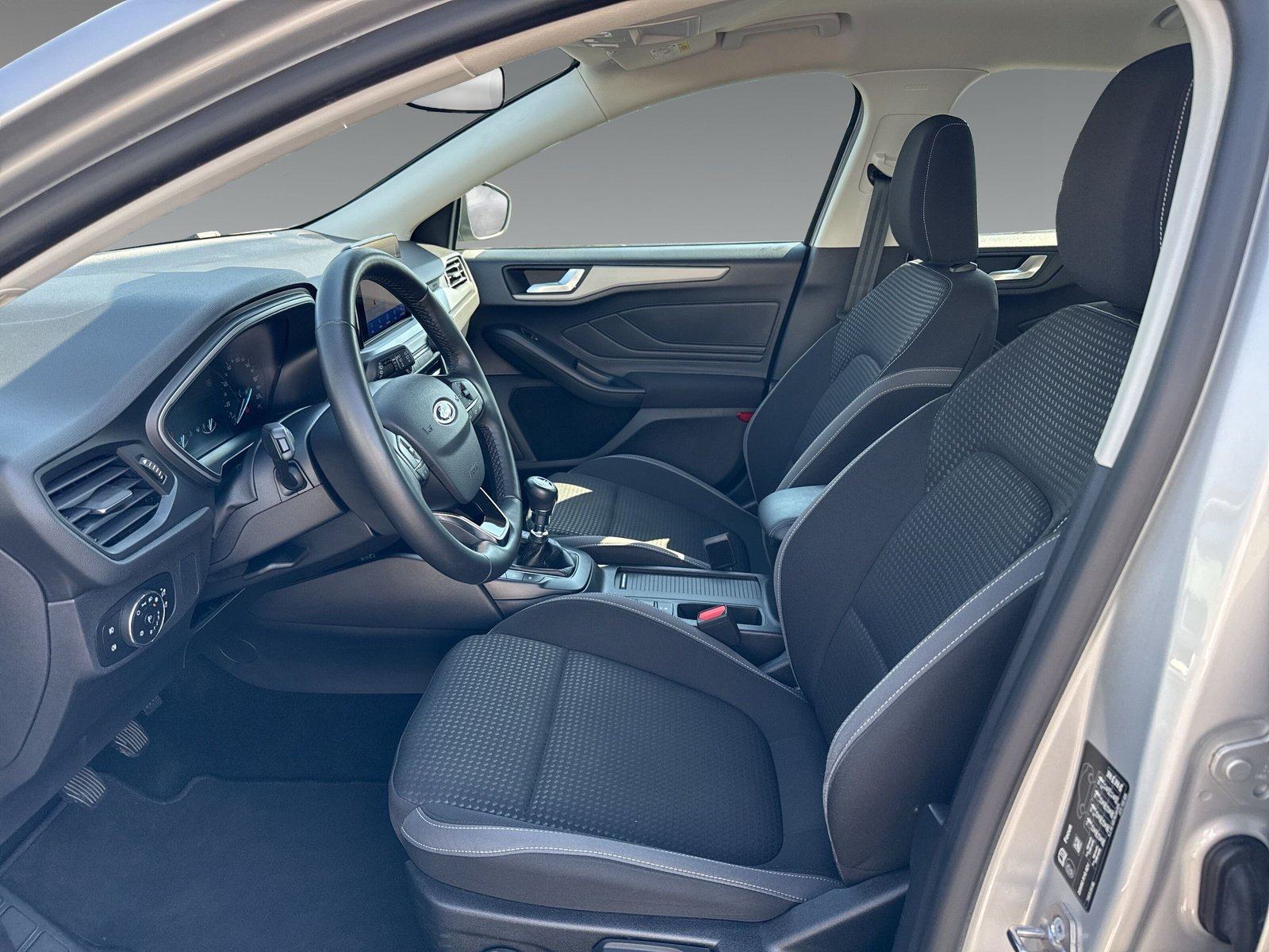 Ford Focus Turnier Cool&Connect 1.0l Ecoboost 92KW(125PS) Klima, Navi, Sitzheizung, Parkhilfe vorne+hinten