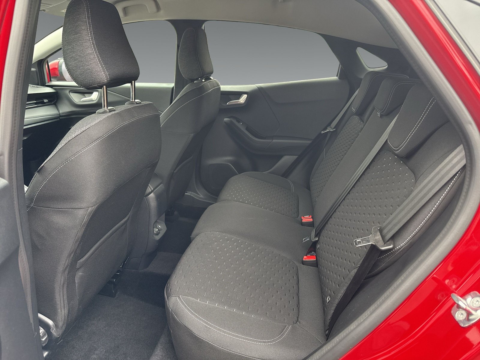 Ford Puma Titanium 1.0l MildHybrid 92KW(125PS) Klimaautomatik, Navi, RfKamera, Parkhilfe vorne+hinten, Sitzheizung