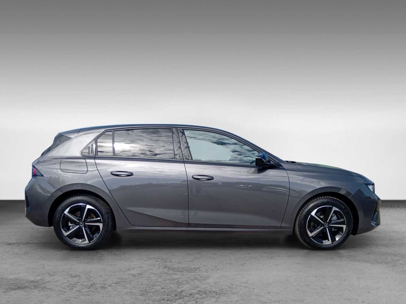 Opel Astra 1.2 GS *NAVI*KEYLESS*SITZHZG*