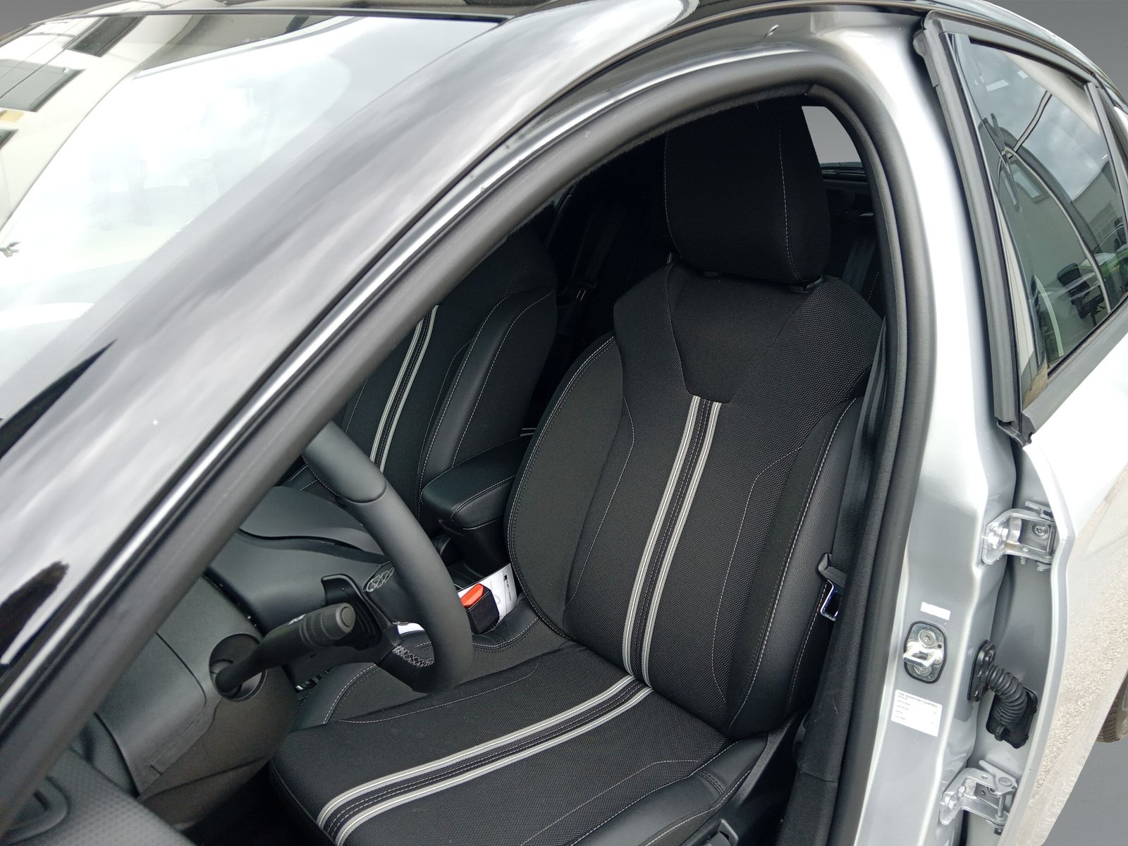 Opel Corsa F 1.2 Turbo GS Automatik